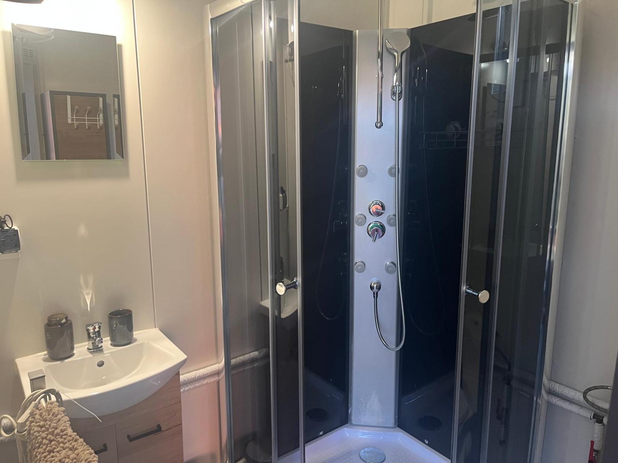 Appartement Kralovsky Park, Vrbov 65, 059 72 Extérieur photo